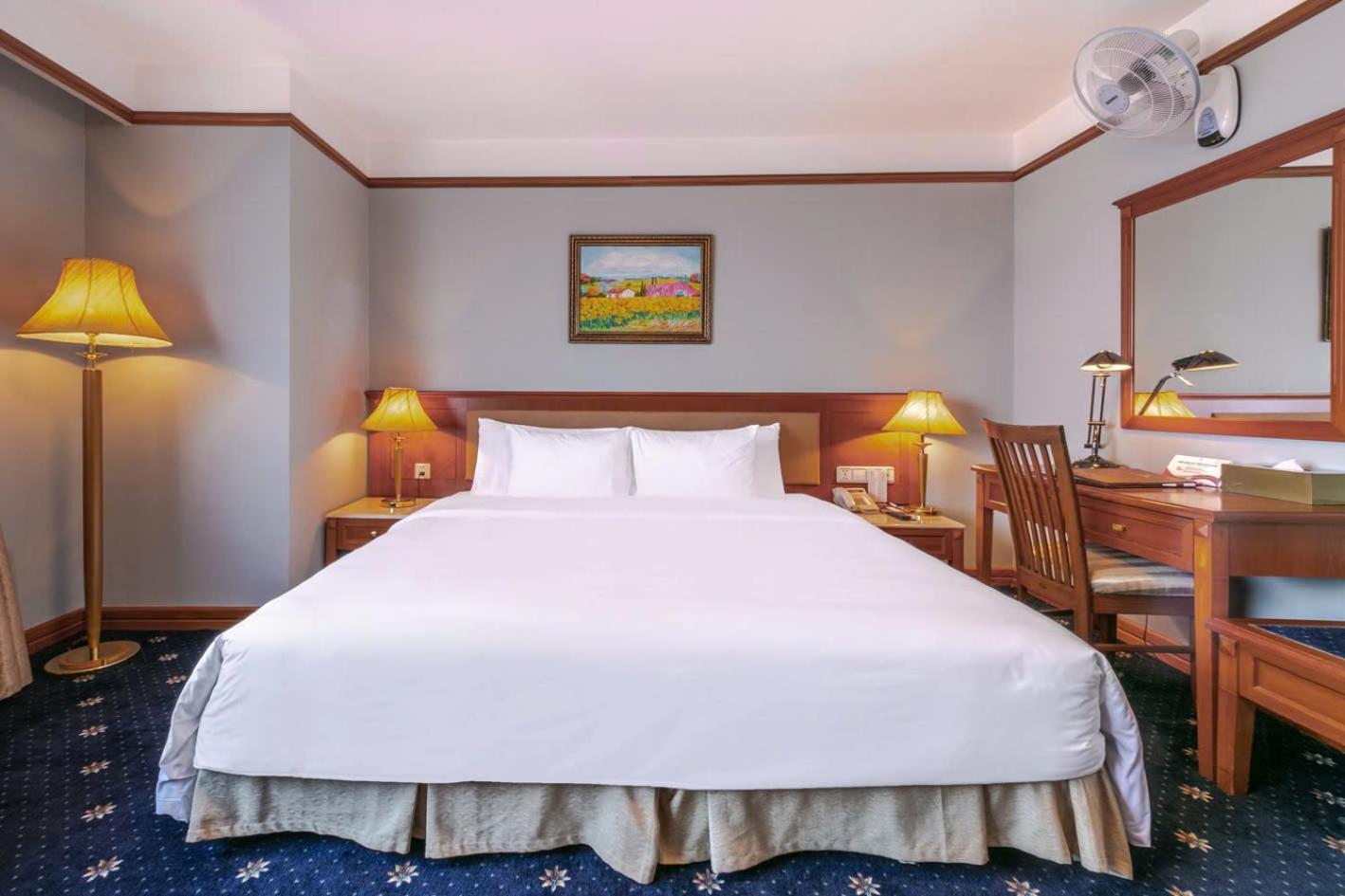 A25 Luxury Hotel Hanoi Exterior photo